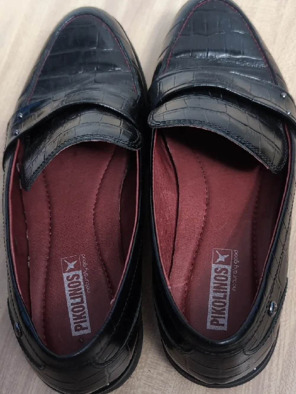 PIKOLINOS Black Glossy Croc-Embossed Leather Women's Loafers Size 38 US 7.5
